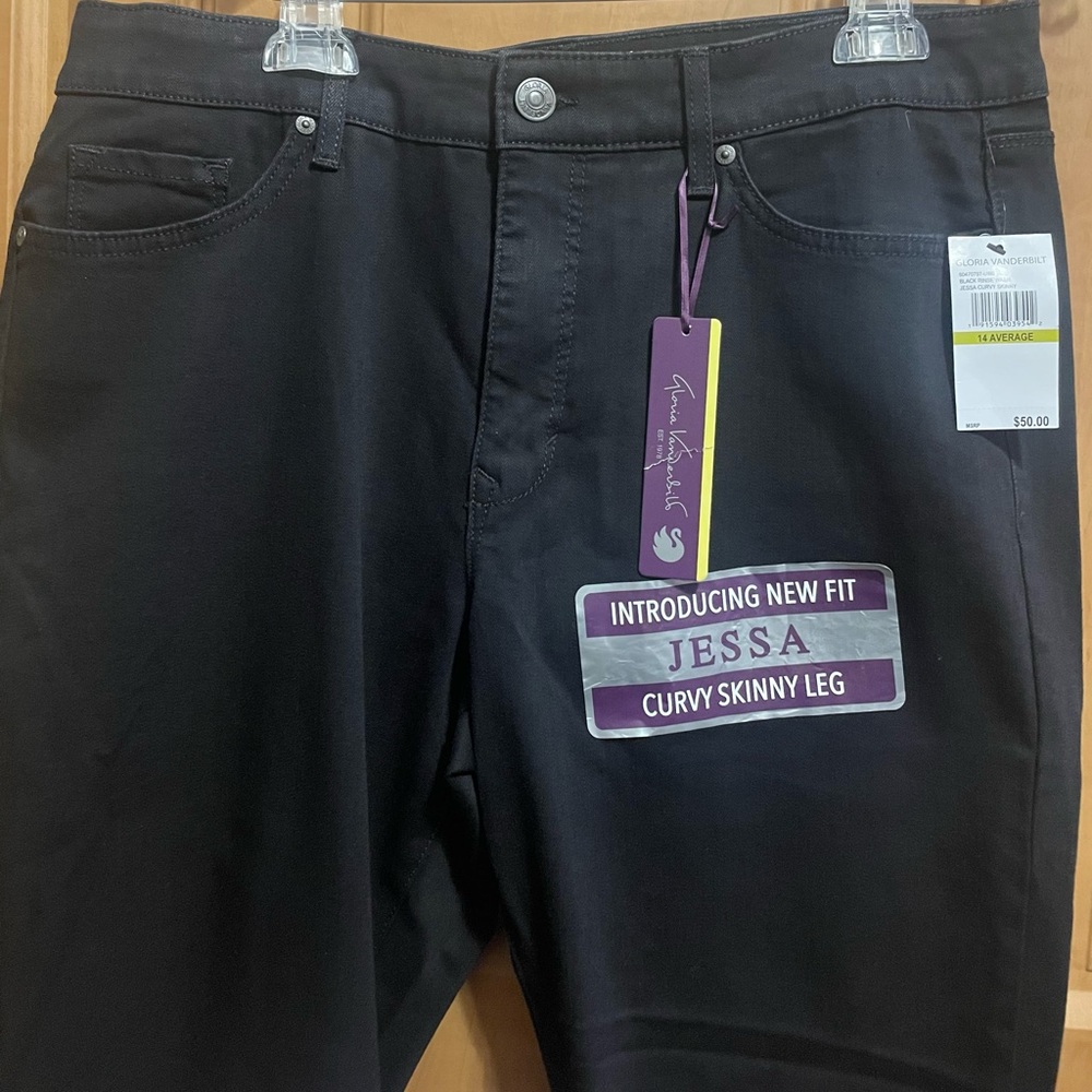 Gloria Vanderbilt Jessa Curvy Skinny Leg Black Jeans